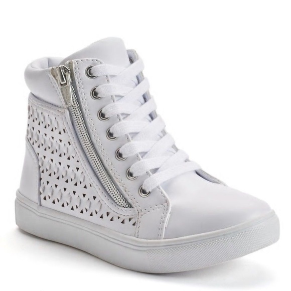 stylish white shoes for girls